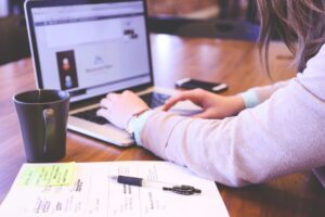 The Solo Founder&rsquo;s Stack: Which Tools Actually Move the Needle