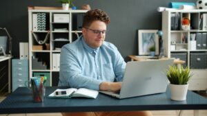 What Solo Founder Case Studies Actually Teach You About Growth